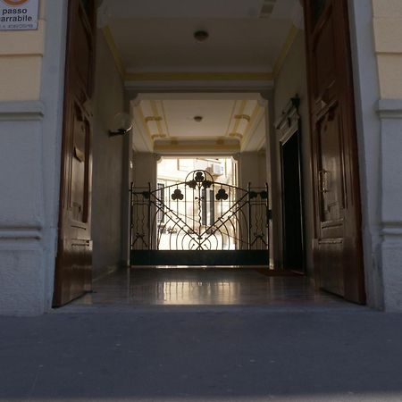 Wonderful Downtown Apartment-Hd Netflix, King-Size Bed, Two Minutes' Walk From Metro Milano Esterno foto