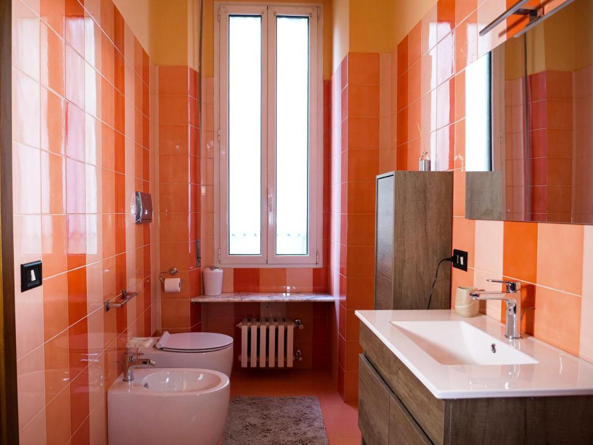 Wonderful Downtown Apartment-Hd Netflix, King-Size Bed, Two Minutes' Walk From Metro Milano Esterno foto