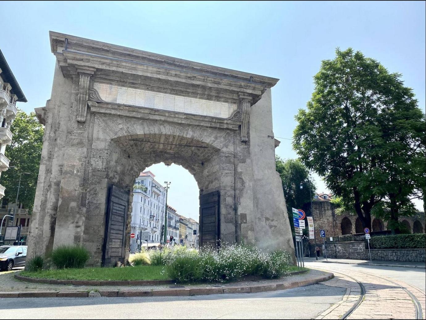 Wonderful Downtown Apartment-Hd Netflix, King-Size Bed, Two Minutes' Walk From Metro Milano Esterno foto